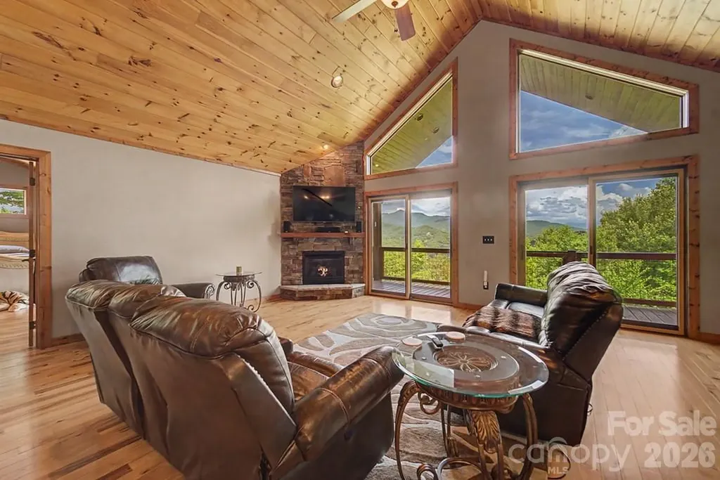 346 Torwood Lane Whittier NC 28789