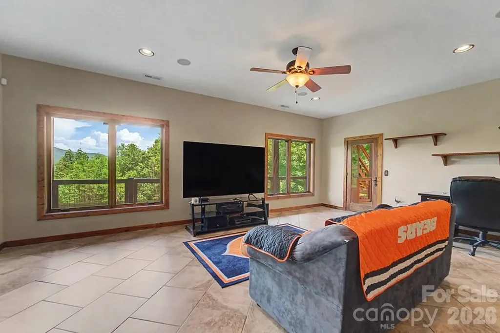346 Torwood Lane Whittier NC 28789