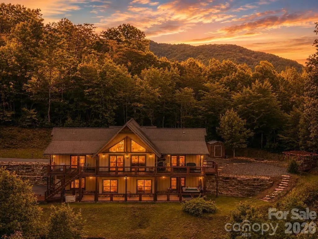 346 Torwood Lane Whittier NC 28789
