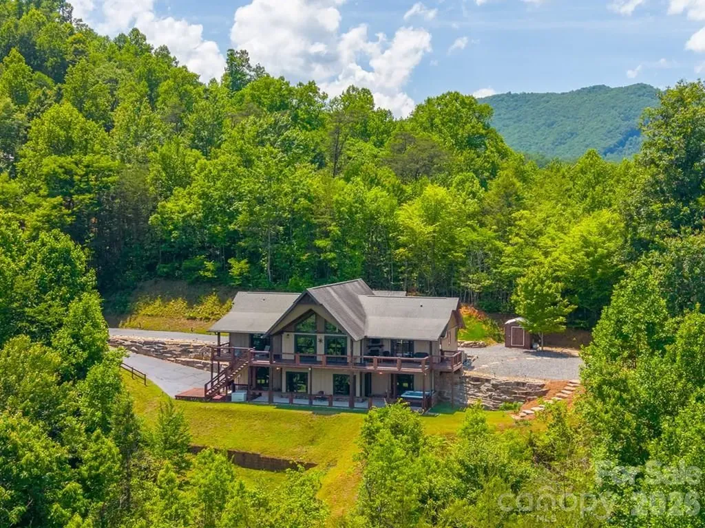 346 Torwood Lane Whittier NC 28789