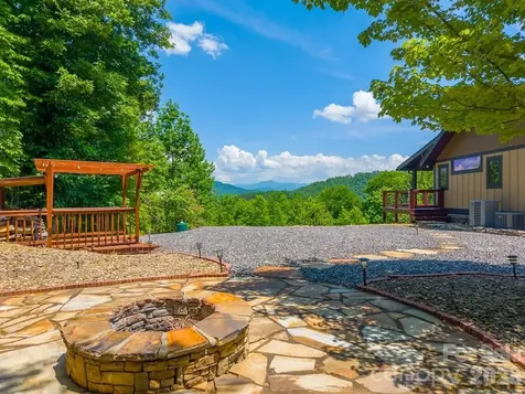 346 Torwood Lane Whittier NC 28789