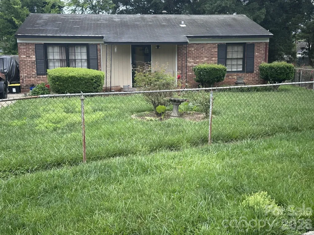 3512 Otwell Court Charlotte NC 28216