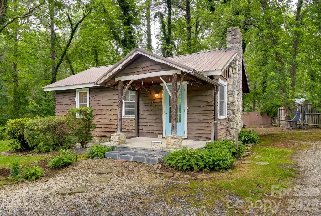 3119 Brevard Road Hendersonville NC 28791