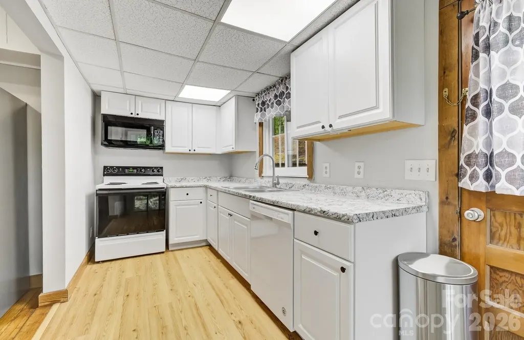 3119 Brevard Road Hendersonville NC 28791