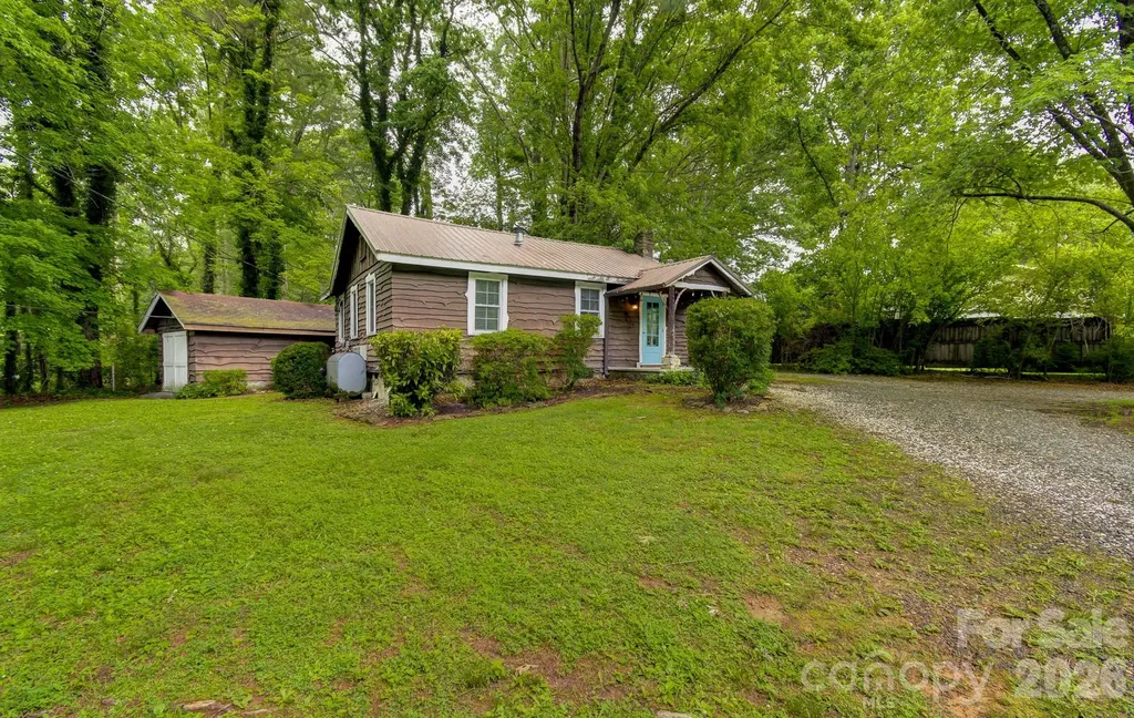 3119 Brevard Road Hendersonville NC 28791