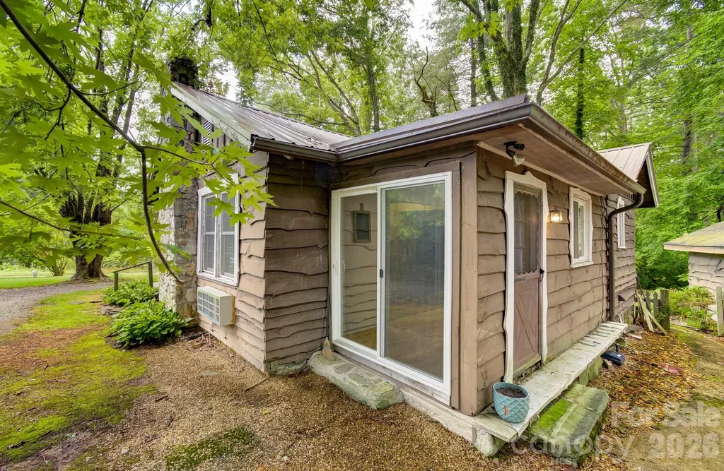 3119 Brevard Road Hendersonville NC 28791