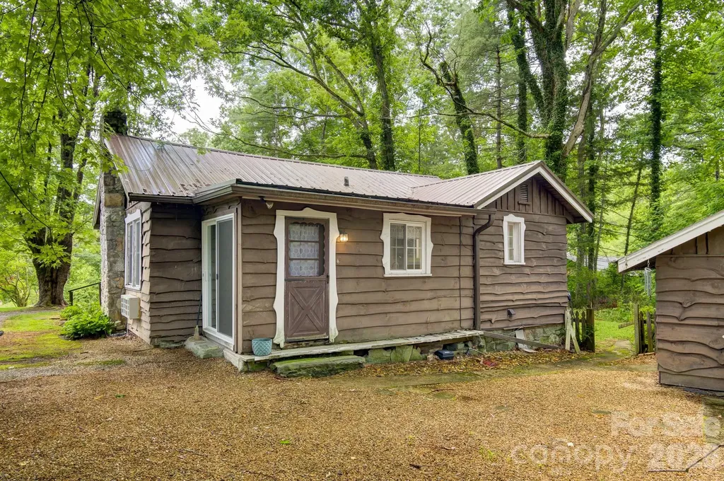 3119 Brevard Road Hendersonville NC 28791