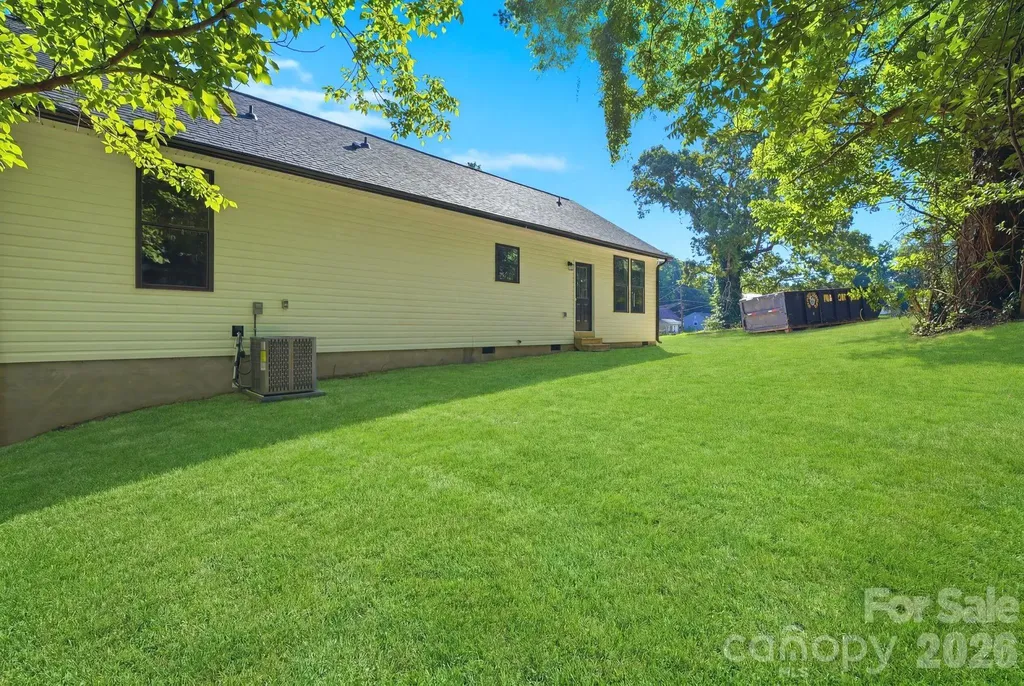 1111 W 7th Avenue Gastonia NC 28052