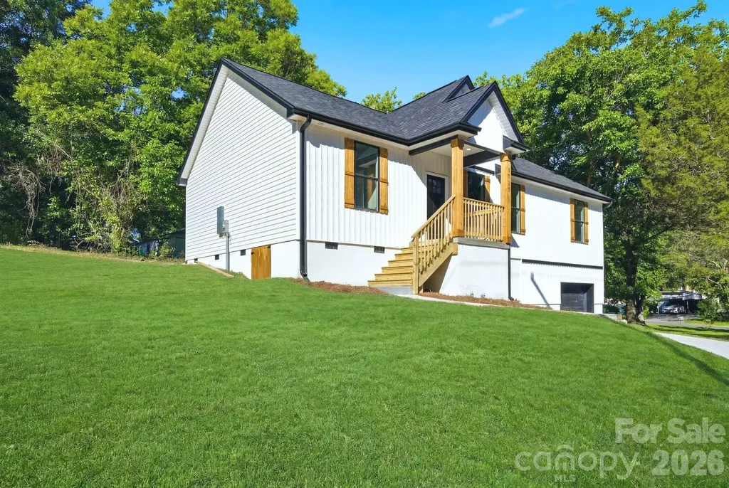 1111 W 7th Avenue Gastonia NC 28052