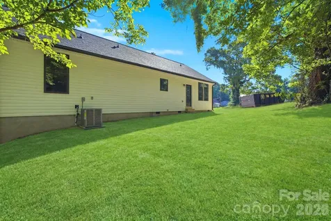 1111 W 7th Avenue Gastonia NC 28052