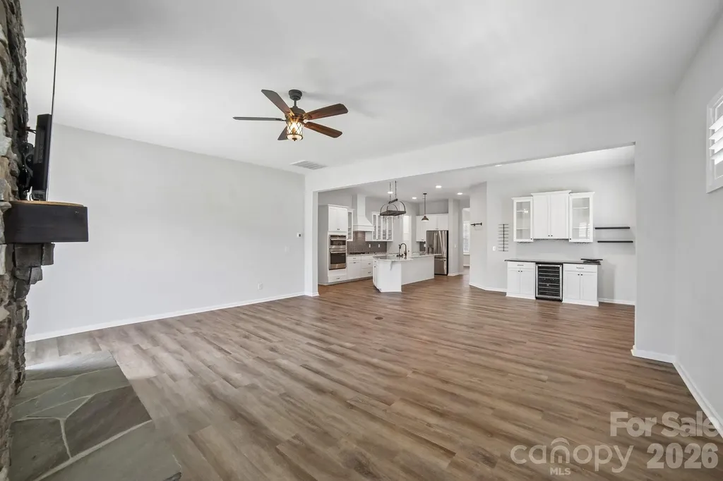 8096 Woodline Lane Denver NC 28037