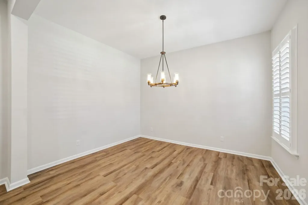8096 Woodline Lane Denver NC 28037
