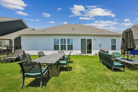 8096 Woodline Lane Denver NC 28037
