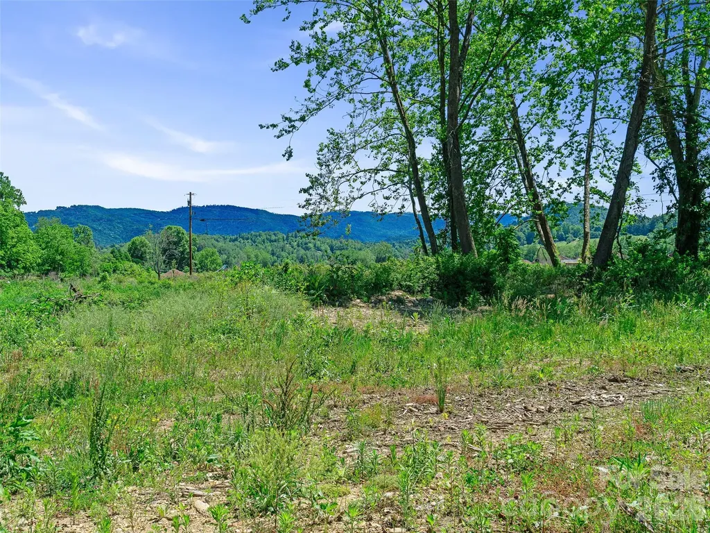 0 Us Hwy 19w Highway Burnsville NC 28714