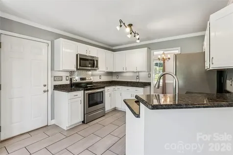246 Maple Ridge Circle Salisbury NC 28147