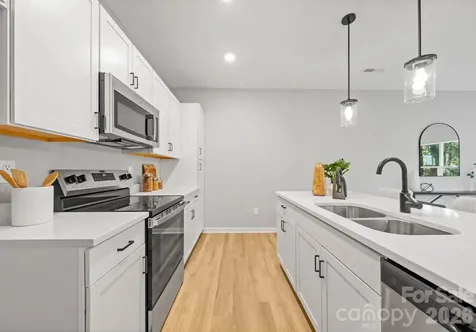 3131 Hatty Place Charlotte NC 28216
