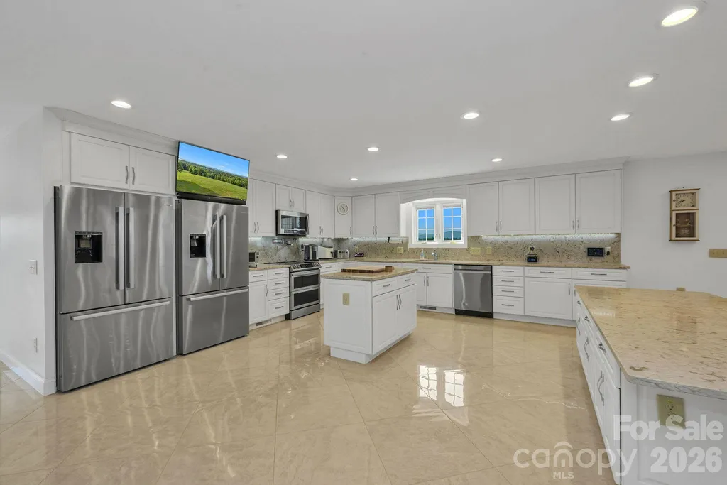 2831 Bethany Ford Road Roaring River NC 28669
