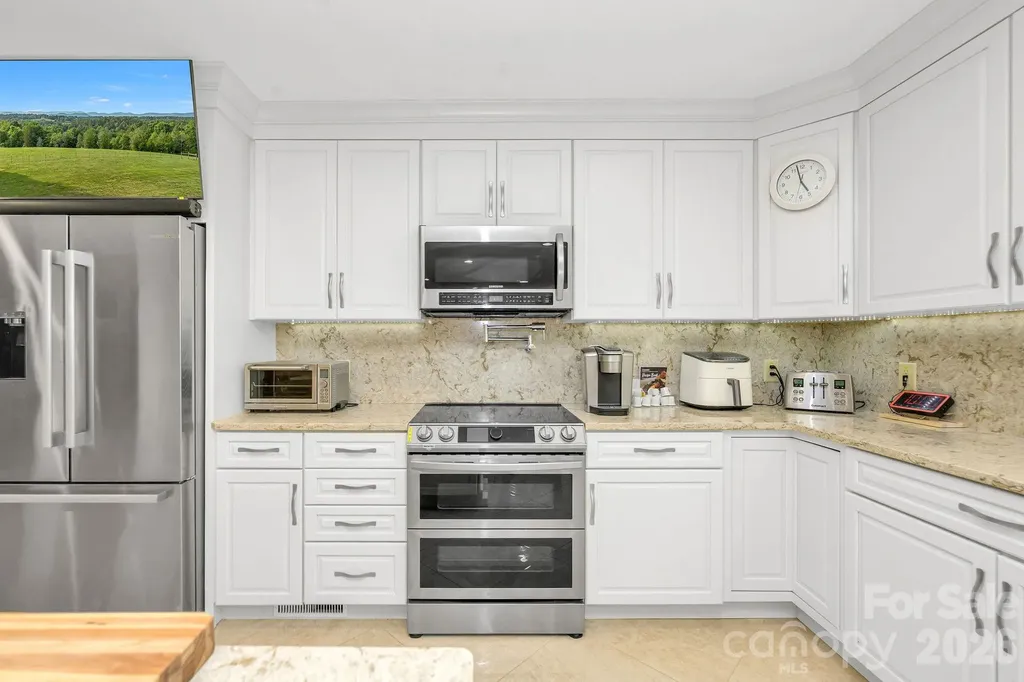 2831 Bethany Ford Road Roaring River NC 28669