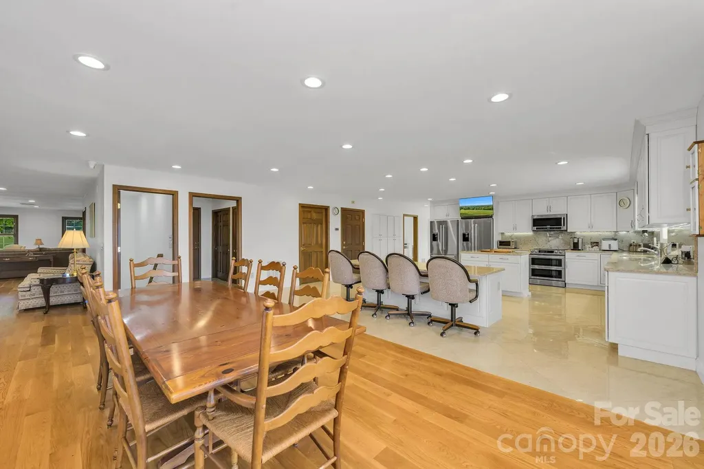 2831 Bethany Ford Road Roaring River NC 28669