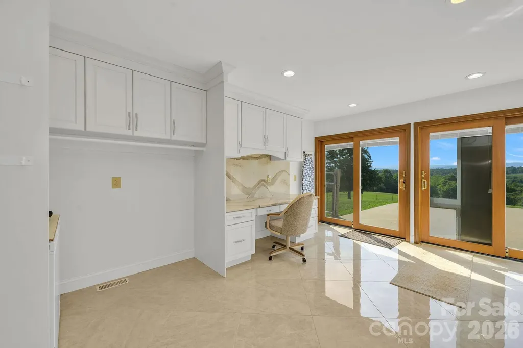 2831 Bethany Ford Road Roaring River NC 28669