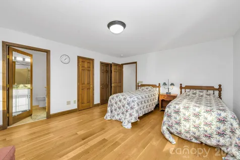 2831 Bethany Ford Road Roaring River NC 28669