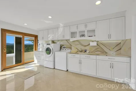 2831 Bethany Ford Road Roaring River NC 28669