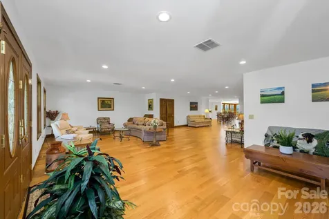 2831 Bethany Ford Road Roaring River NC 28669