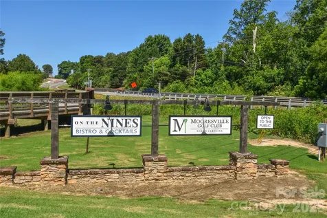 345 W Lowrance Avenue Mooresville NC 28115