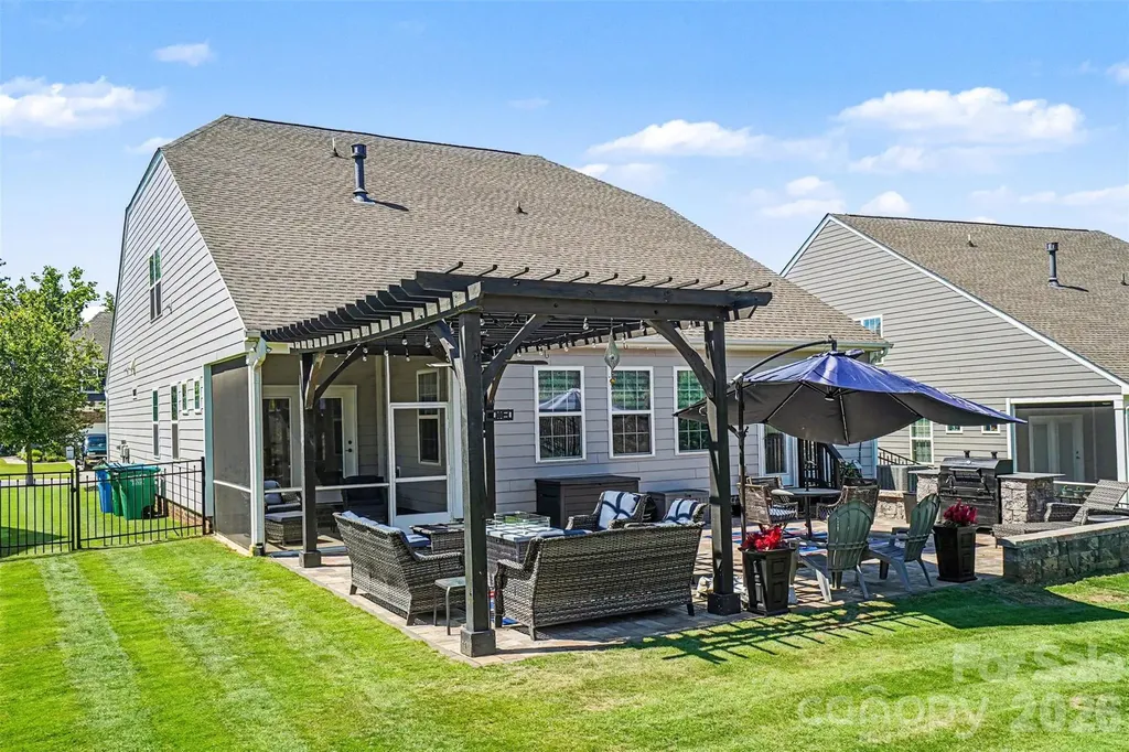 3024 Deep River Way Waxhaw NC 28173