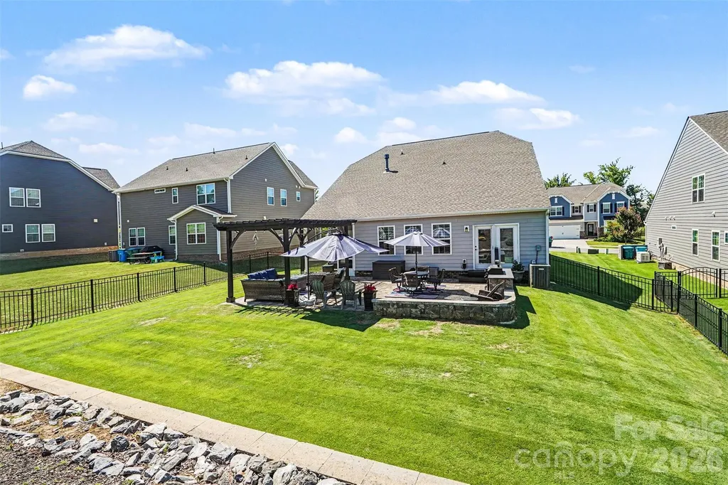 3024 Deep River Way Waxhaw NC 28173