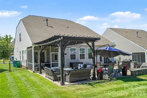 3024 Deep River Way Waxhaw NC 28173