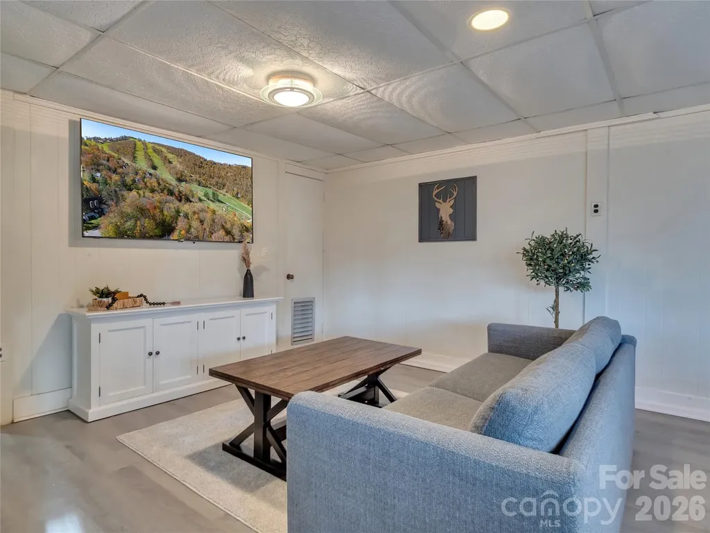 101 Upper Grouse Ridge Road Beech Mountain NC 28604