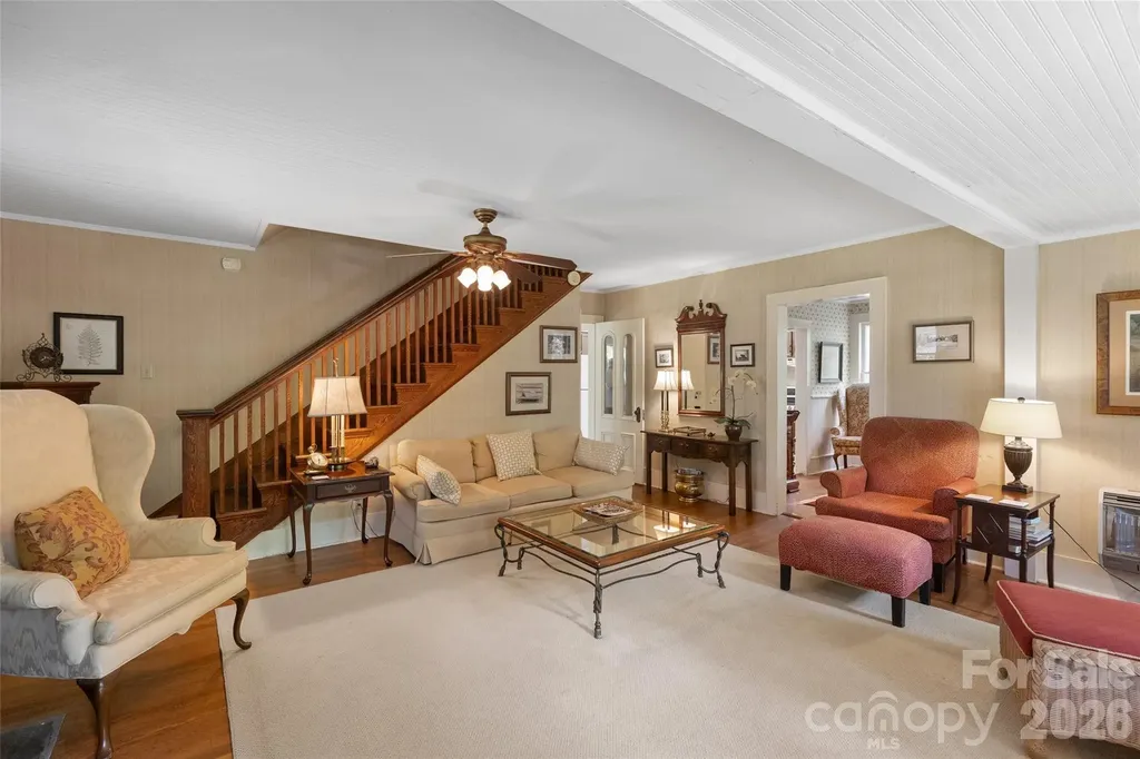 760 N 5th Street Highlands NC 28741