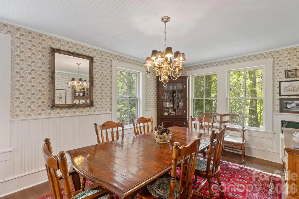 760 N 5th Street Highlands NC 28741