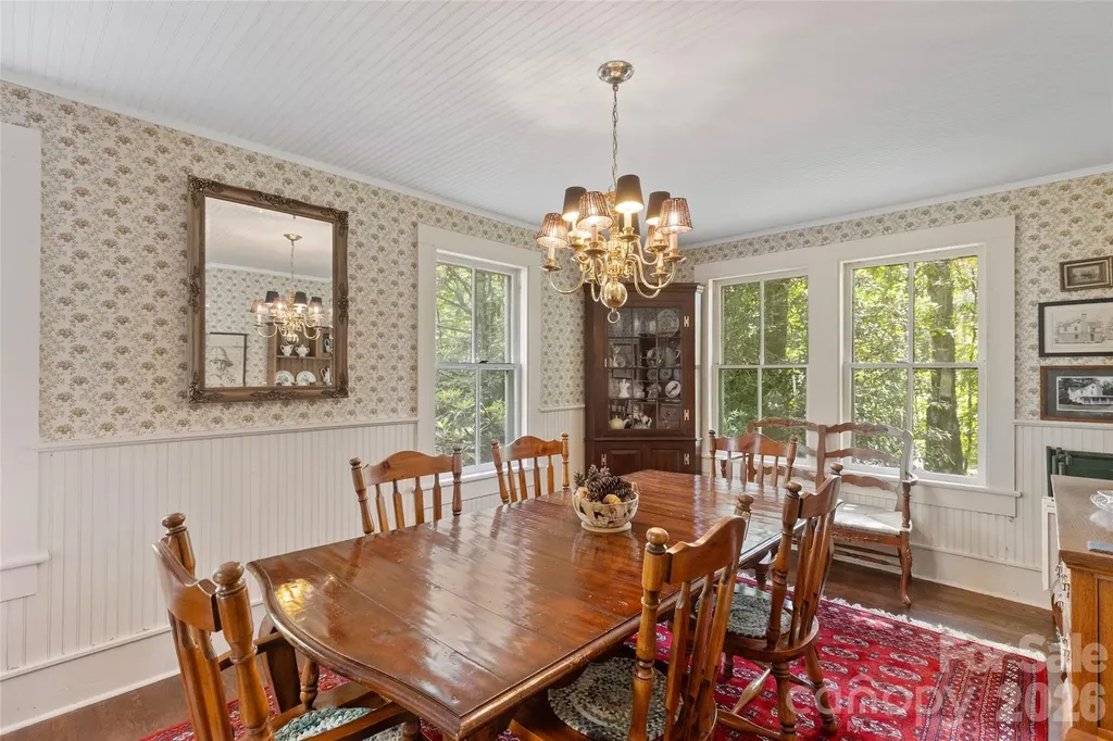 760 N 5th Street Highlands NC 28741