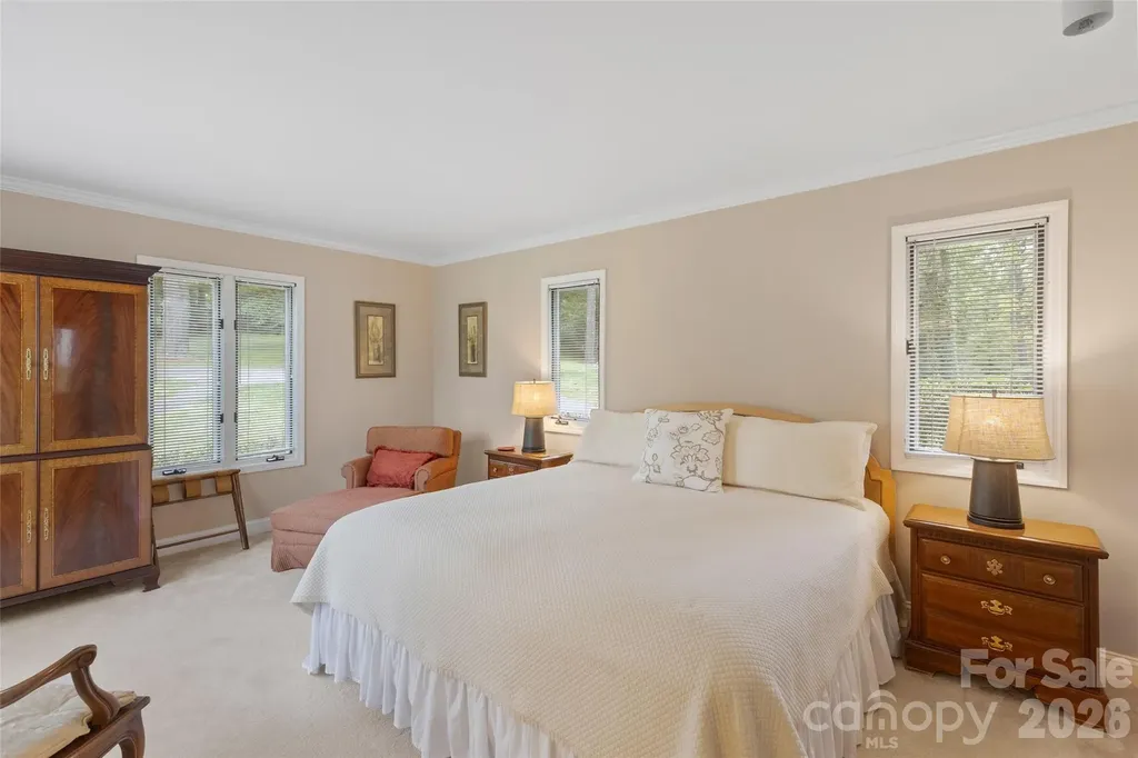 760 N 5th Street Highlands NC 28741