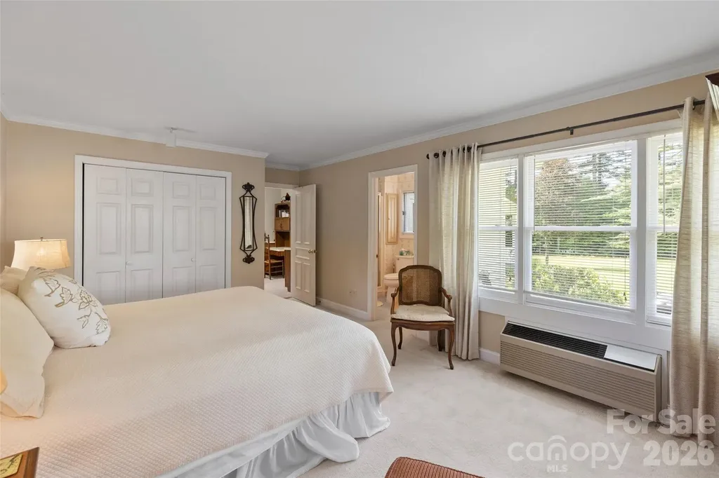 760 N 5th Street Highlands NC 28741