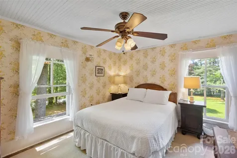 760 N 5th Street Highlands NC 28741