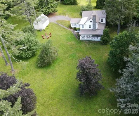 760 N 5th Street Highlands NC 28741