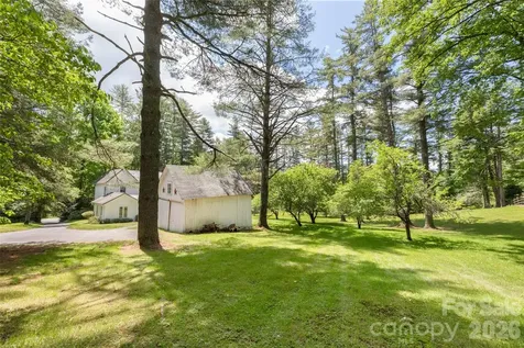 760 N 5th Street Highlands NC 28741