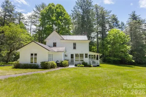760 N 5th Street Highlands NC 28741