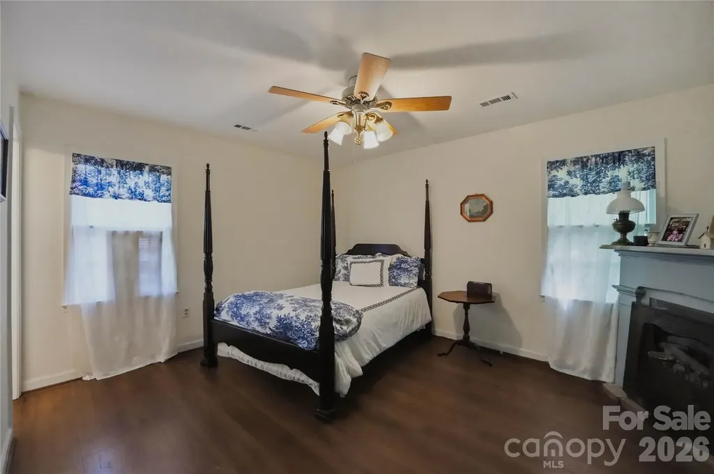 7626 Winterset Drive Charlotte NC 28270