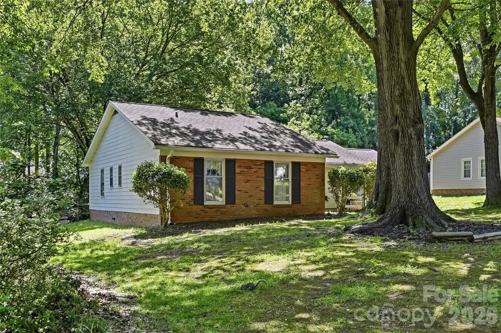 7626 Winterset Drive Charlotte NC 28270
