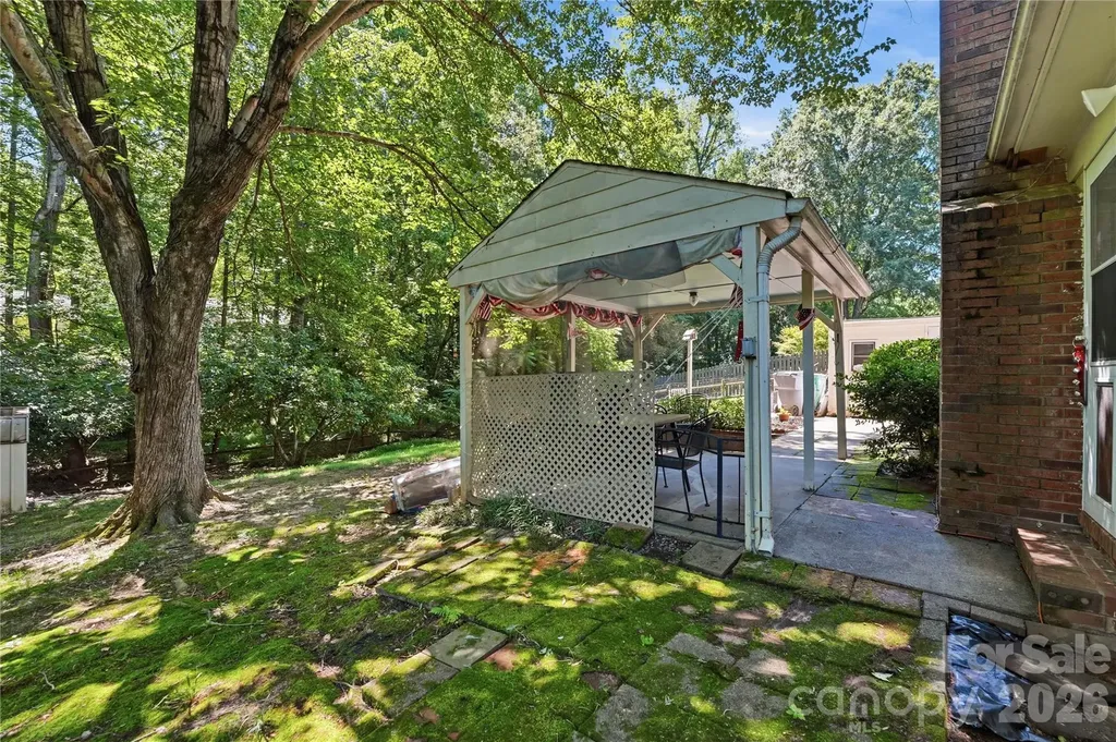 7626 Winterset Drive Charlotte NC 28270