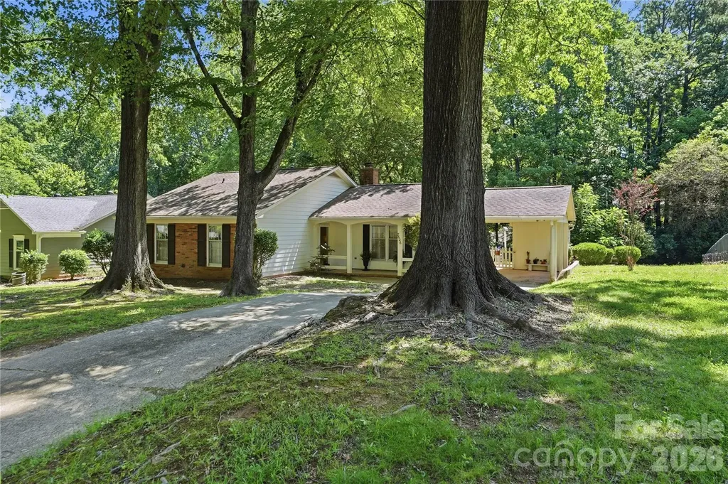 7626 Winterset Drive Charlotte NC 28270
