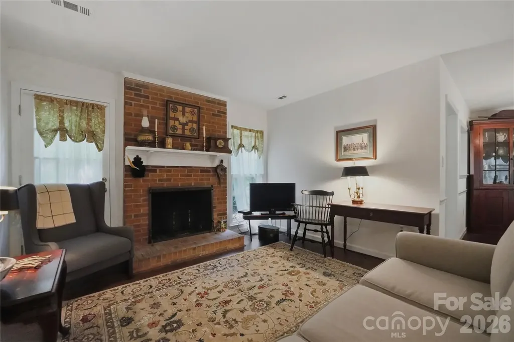 7626 Winterset Drive Charlotte NC 28270