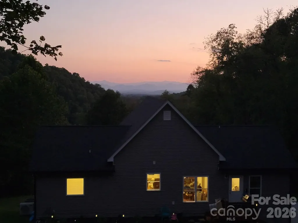 300 Green Meadow Lane Mars Hill NC 28754