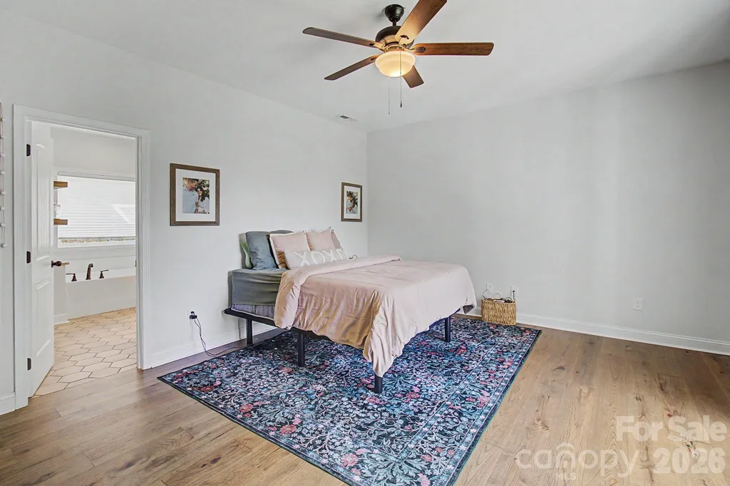 300 Green Meadow Lane Mars Hill NC 28754
