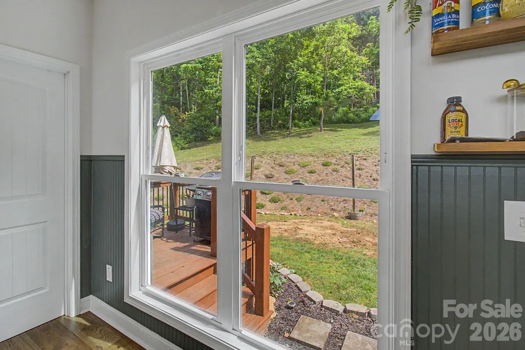 300 Green Meadow Lane Mars Hill NC 28754