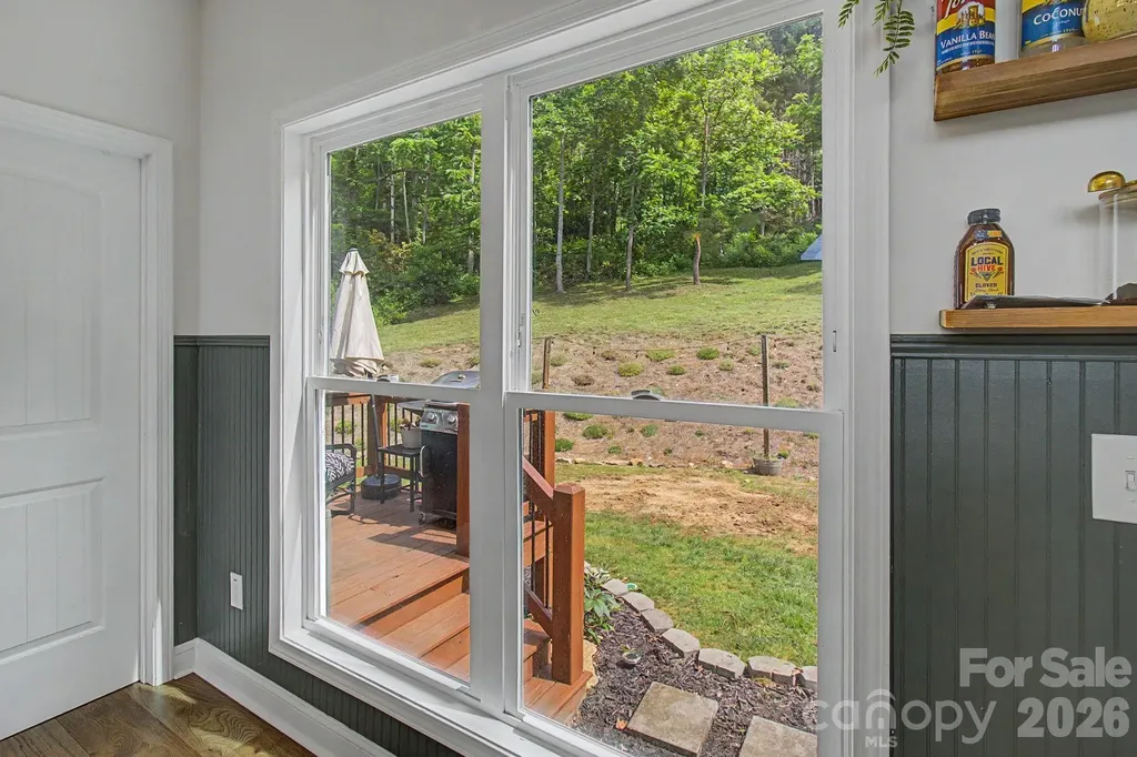 300 Green Meadow Lane Mars Hill NC 28754